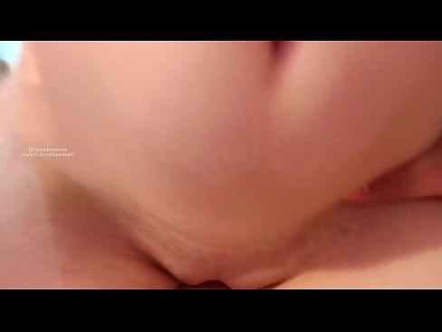 ❤️ Sleeping in my sister's room and that's how I woke up ❤️ Porno vk at en-gb.it-com.top ️